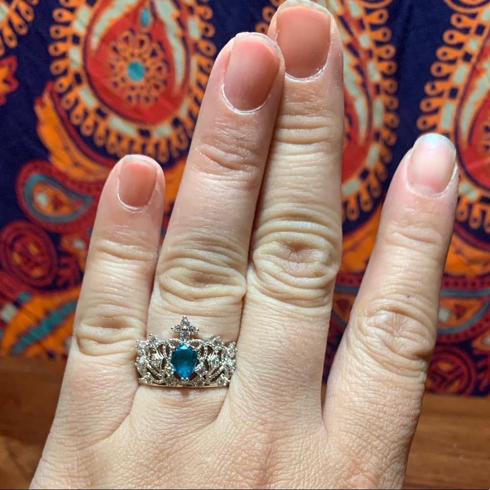 925 Sterling silver crown ring with blue gem stone